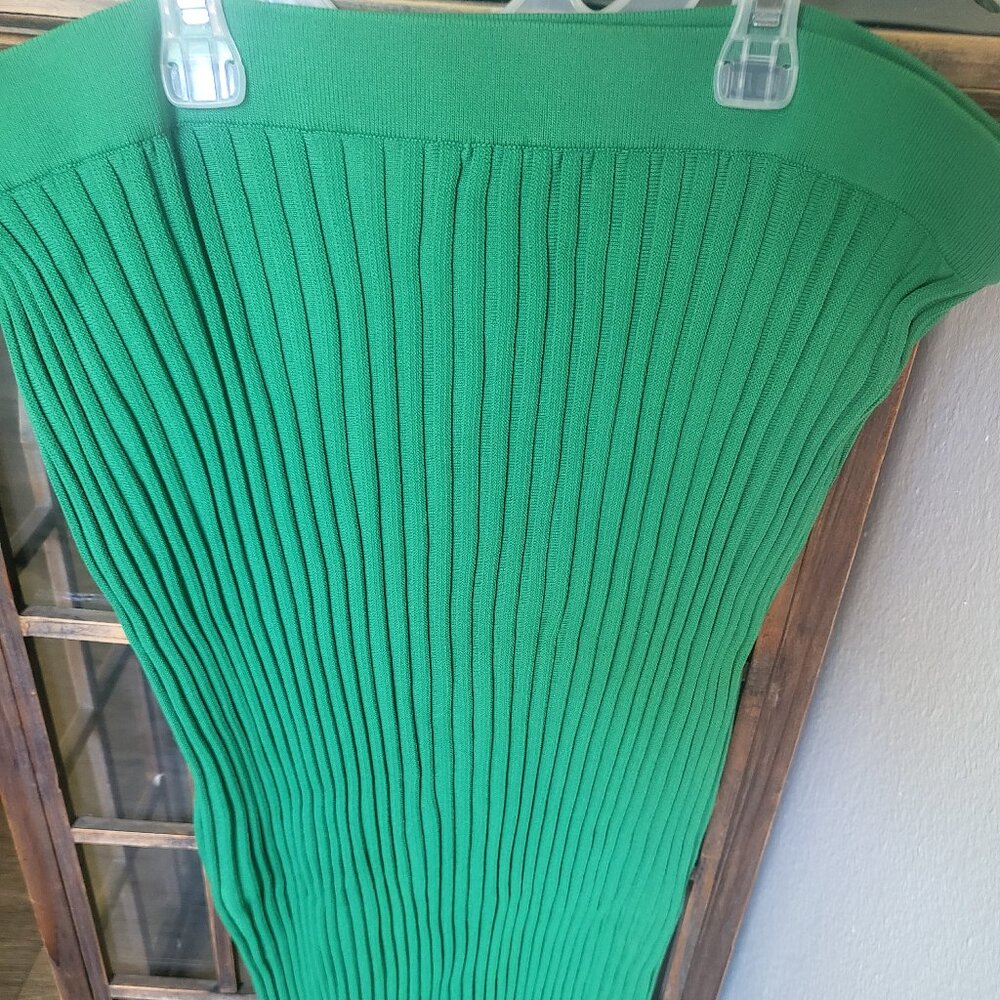 eva mendes lime green skirt